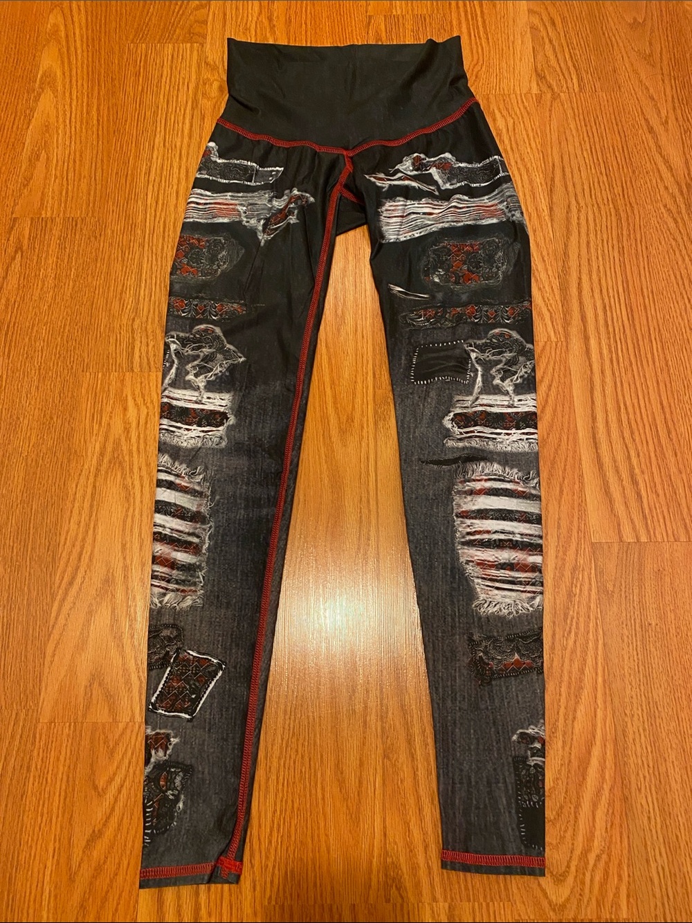 Electrix Love Brand Rare Distressed Design Black & Red Leggings VGUC in XS